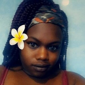 Meet your Posher, Ashley nicole